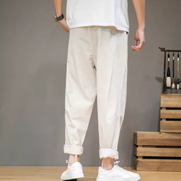 Men's casual trousers in cotton and linen.