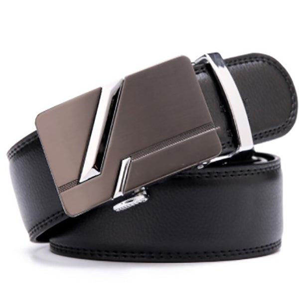 Luxurious men's belts made of high quality genuine leather.