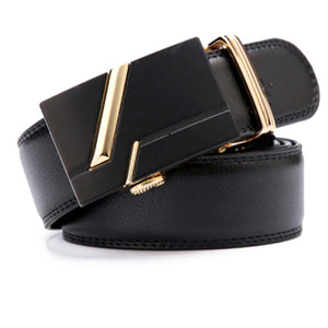 Luxurious men's belts made of high quality genuine leather.